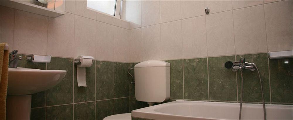 Apartmani Dub Кавтат Екстериор снимка